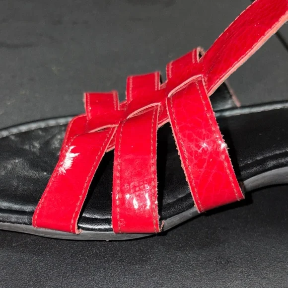 Red Sandals - Picture 13 of 13